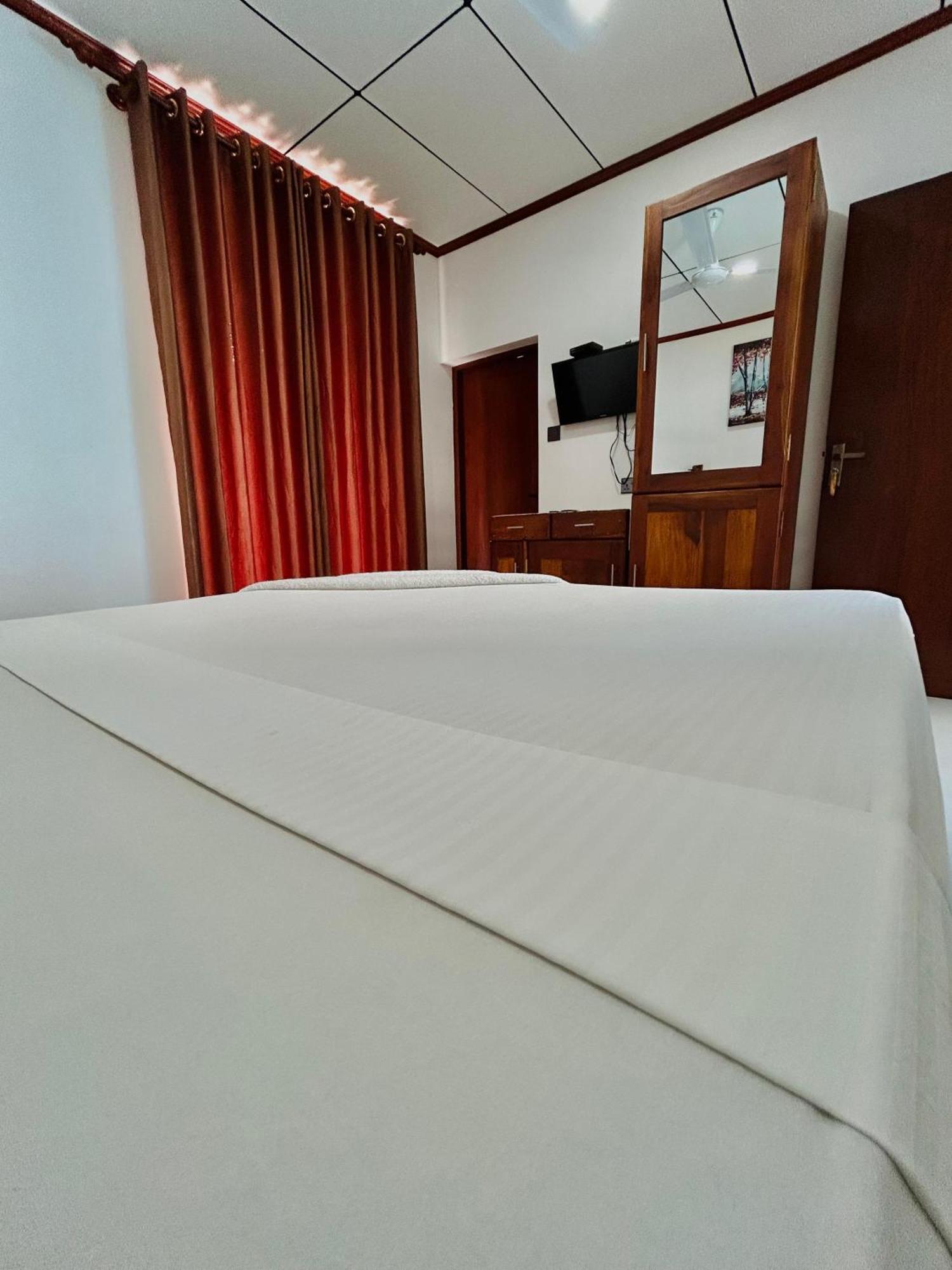 Mihin Villa Bentota Esterno foto